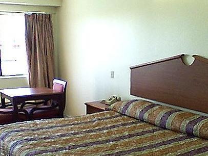 Delux Inn Мескит Экстерьер фото